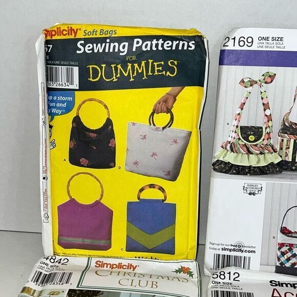 Lot 4 Craft Patterns Purse New Simplicity And Others Pillows Table Cloth Napkins - Picture 2 of 9